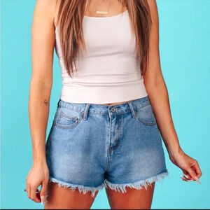 UMGEE Denim Shorts Juniors Size 3 Distressed Jean Cheeky Raw Hem New With Tags!